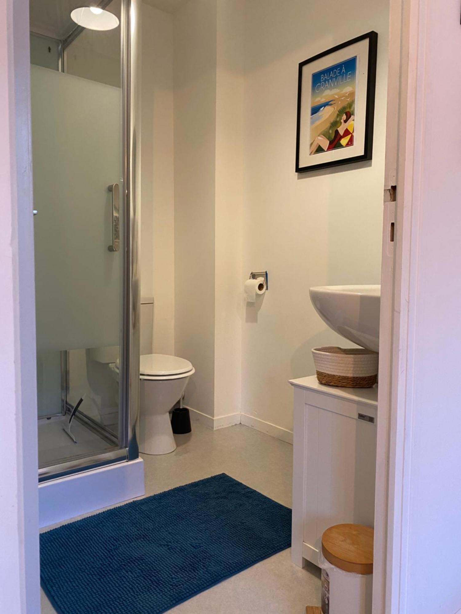 Appartement Proche Centre-Ville- Fibre Saint-Lo Luaran gambar