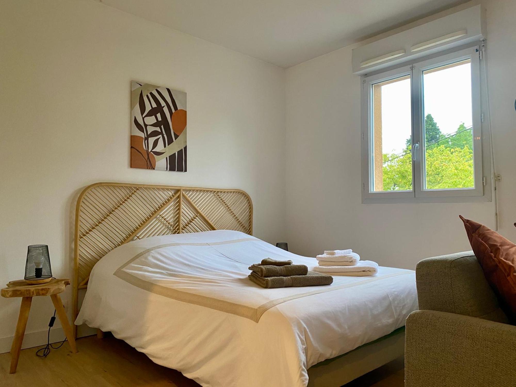 Appartement Proche Centre-Ville- Fibre Saint-Lo Luaran gambar